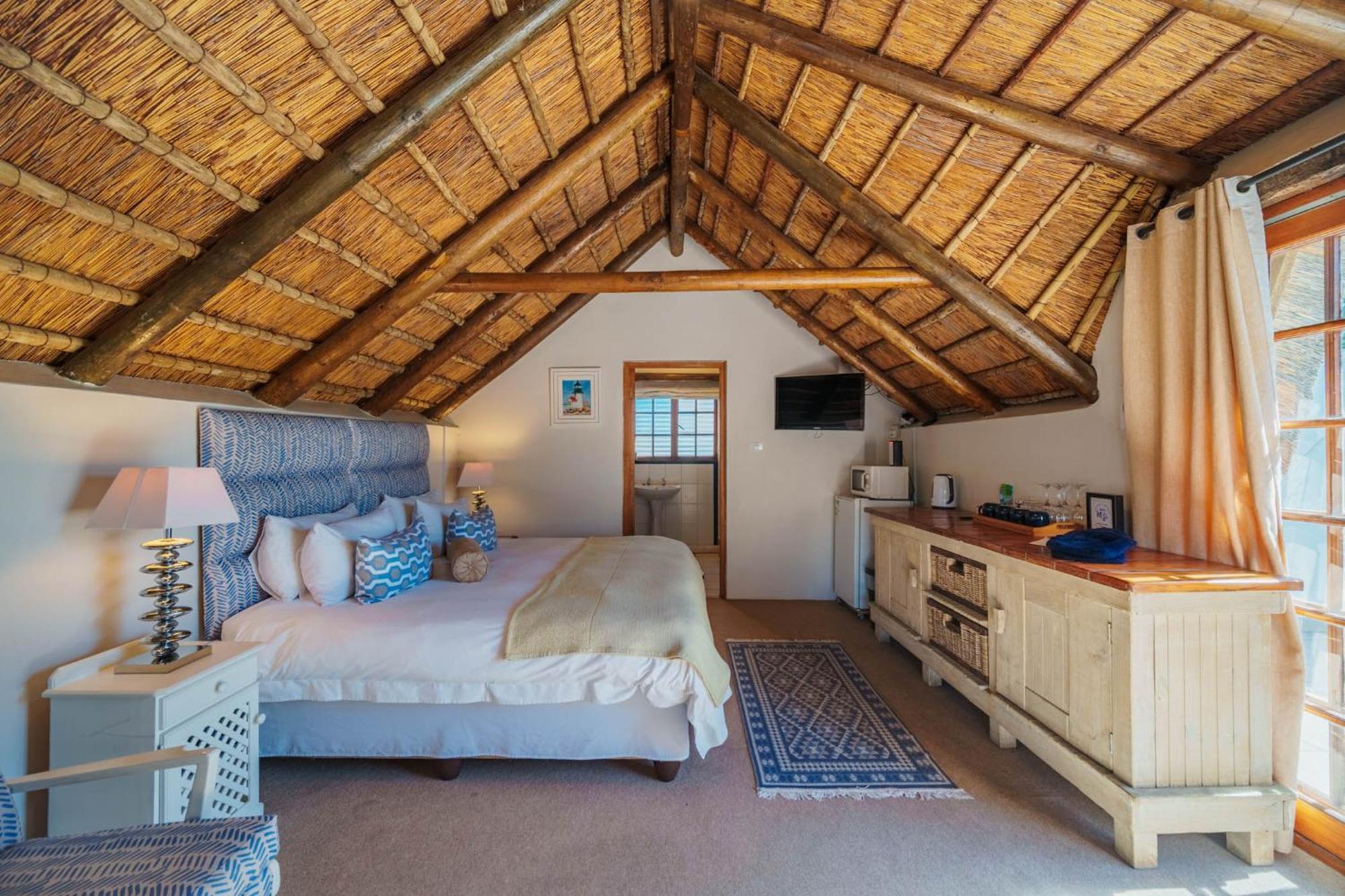 Cottage On College Сент Френсис Бей Екстериор снимка