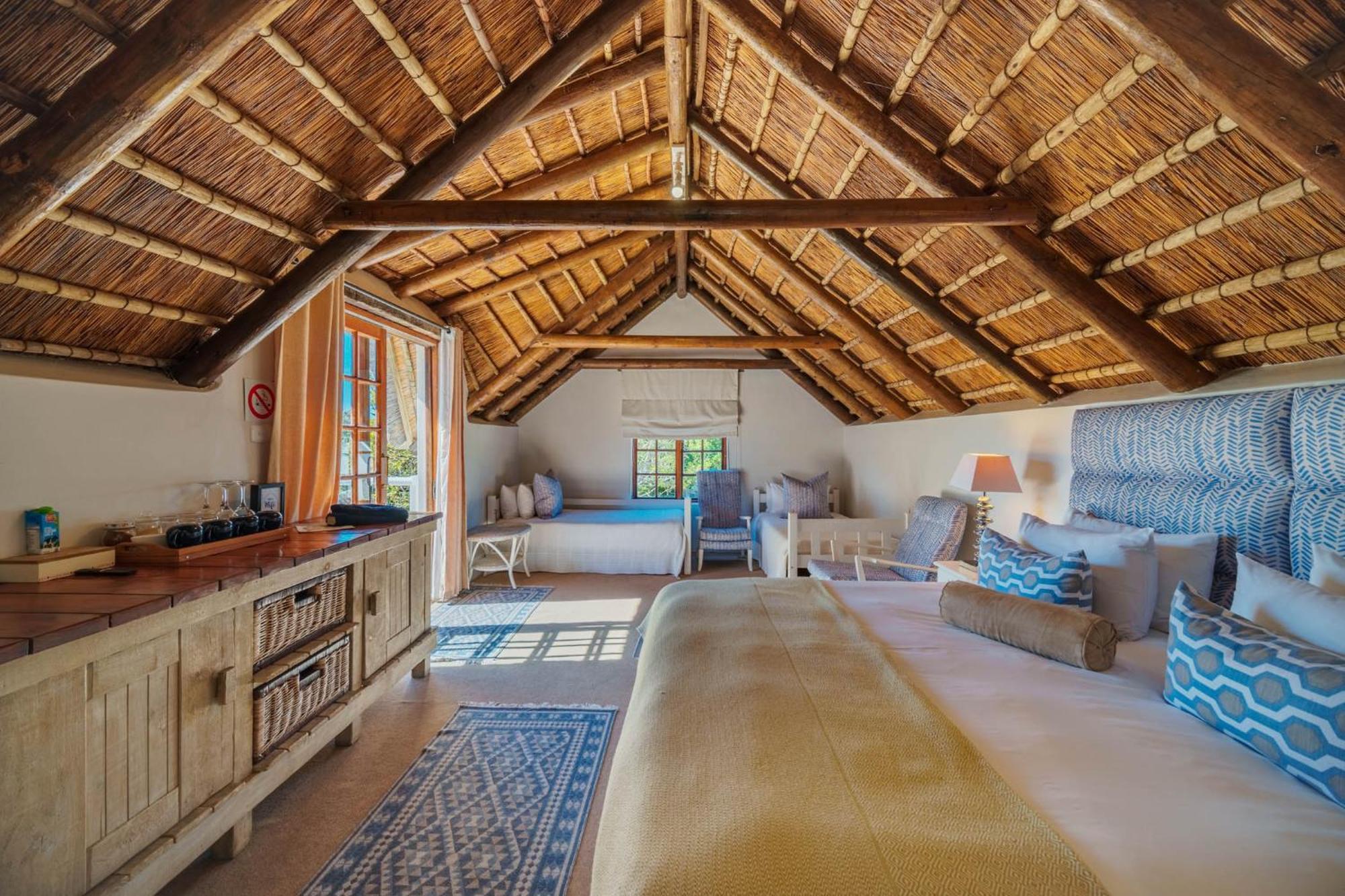 Cottage On College Сент Френсис Бей Екстериор снимка