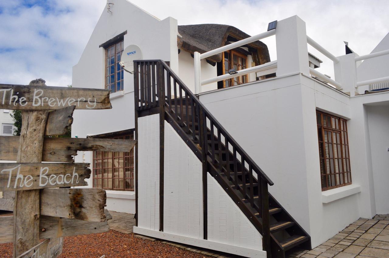 Cottage On College Сент Френсис Бей Екстериор снимка